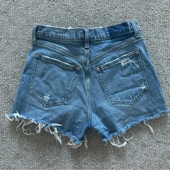 Abercrombie &‎ Fitch The Mom Short High Rise Blue Jean Shorts Size 25/0 - Picture 3 of 7